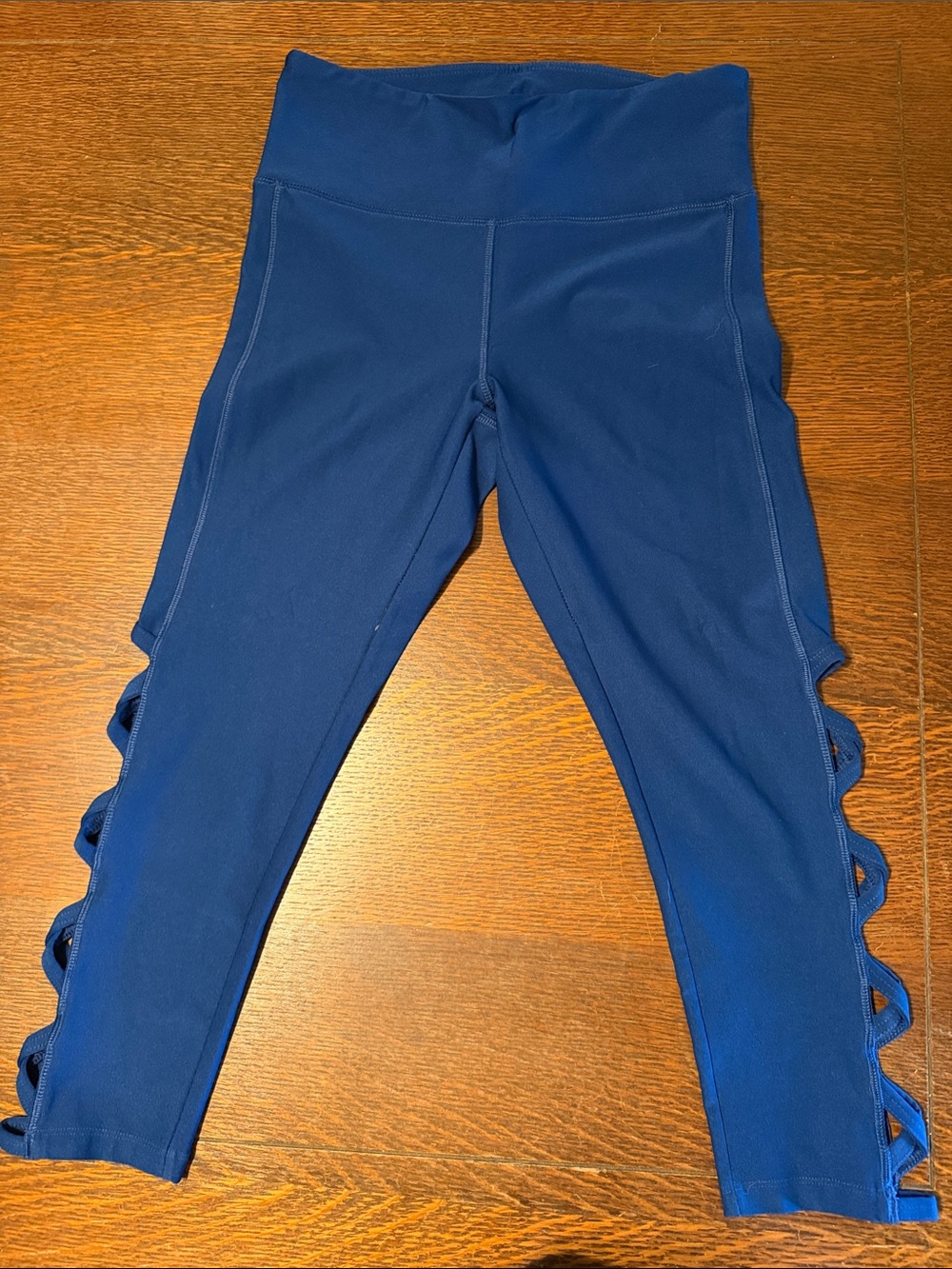 Women’s Navy Blue Crop Active Leggings with Side Cutout Detail